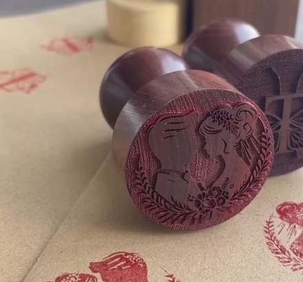 stempelhoutbruiloftbaby